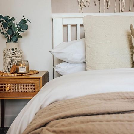 Principality View Apartment Two, By Solace Stays Cardiff Exteriér fotografie