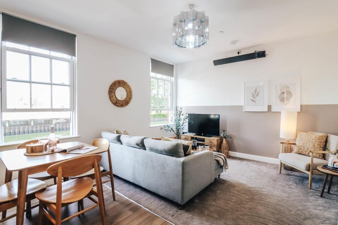 Principality View Apartment Two, By Solace Stays Cardiff Exteriér fotografie